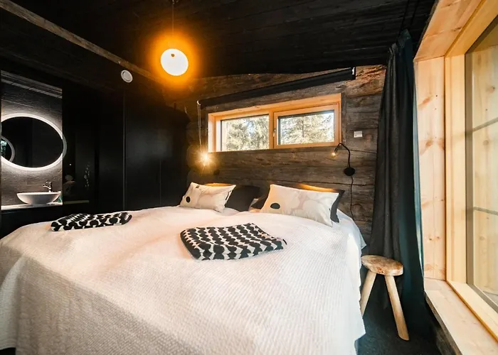 Keloruka 15 Luxury Lodge, 5 Ensuite Bedrooms, 250 M2, Jacuzzi, 2 X Ski Pass
