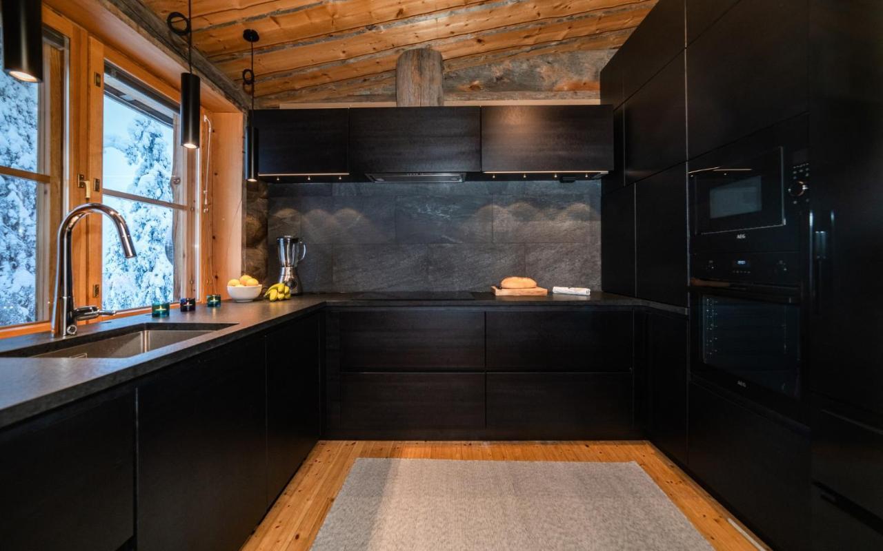 Chalet Keloruka 15 Luxury Lodge, 5 Ensuite Bedrooms, 250 M2, Jacuzzi, 2 X Pass Ruka